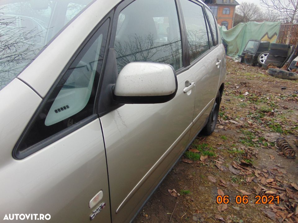 Oglinda Toyota Corolla verso oglinzi stanga dreapta dezmembrez corolla verso 2.0 - 3