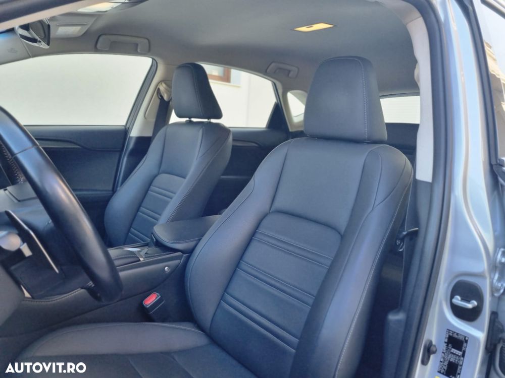 Lexus Seria NX 300h E-FOUR Luxury Line - 14