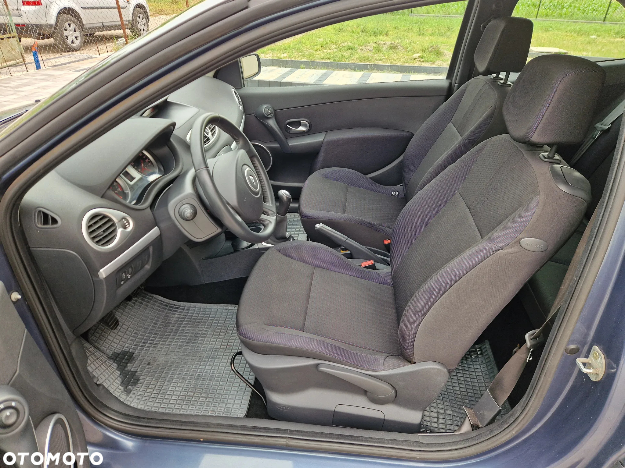 Renault Clio 1.4 Alize - 10