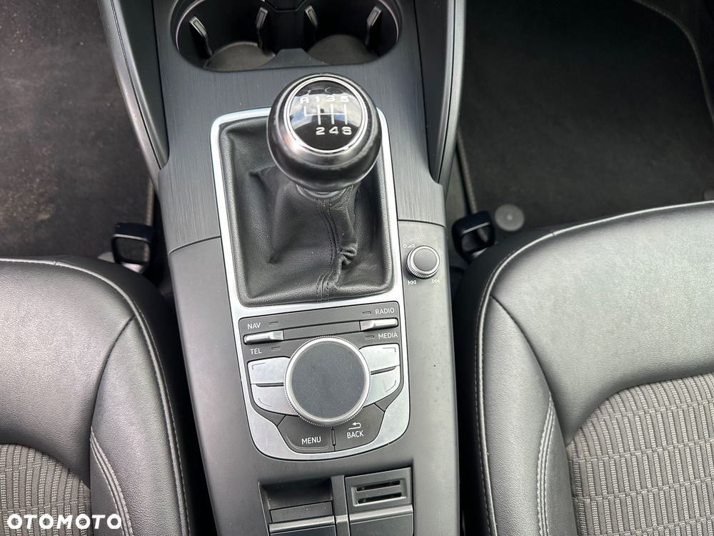 Audi A3 Sportback 2.0 TDI quattro Attraction - 12