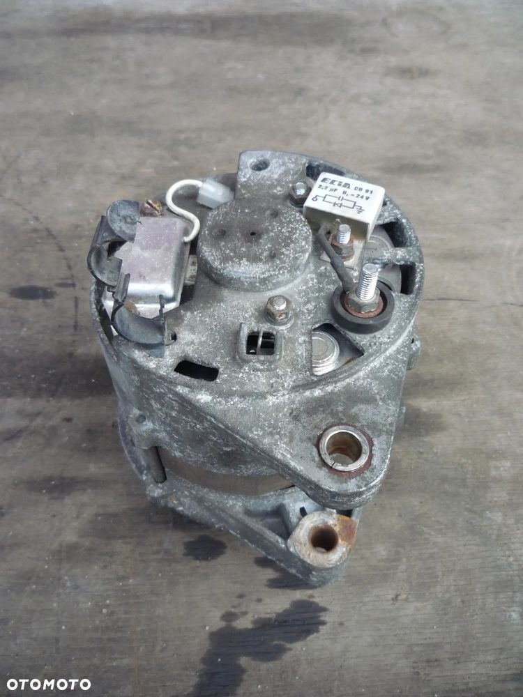 SKODA FELICIA 1.3 ALTERNATOR - 2
