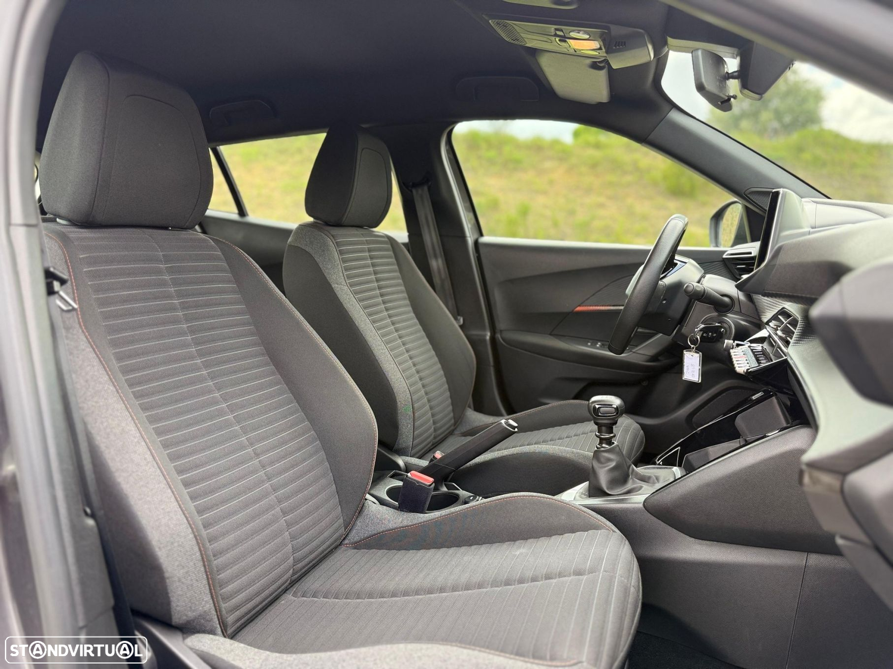 Peugeot 2008 1.2 PureTech Active Pack - 14