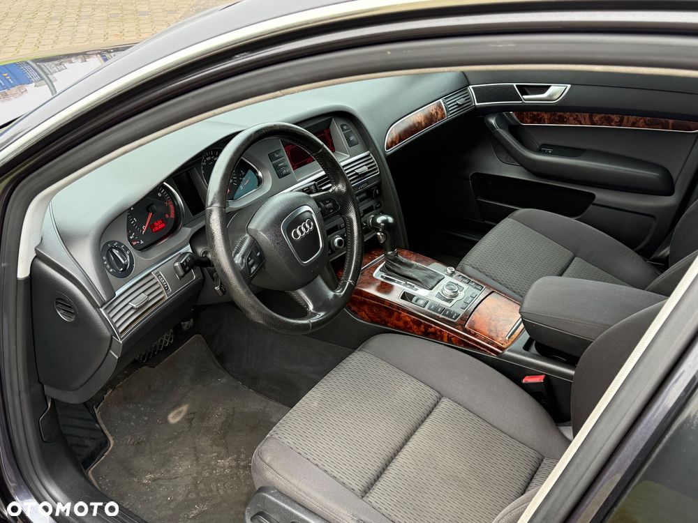 Audi A6 Avant 2.4 Multitronic - 25