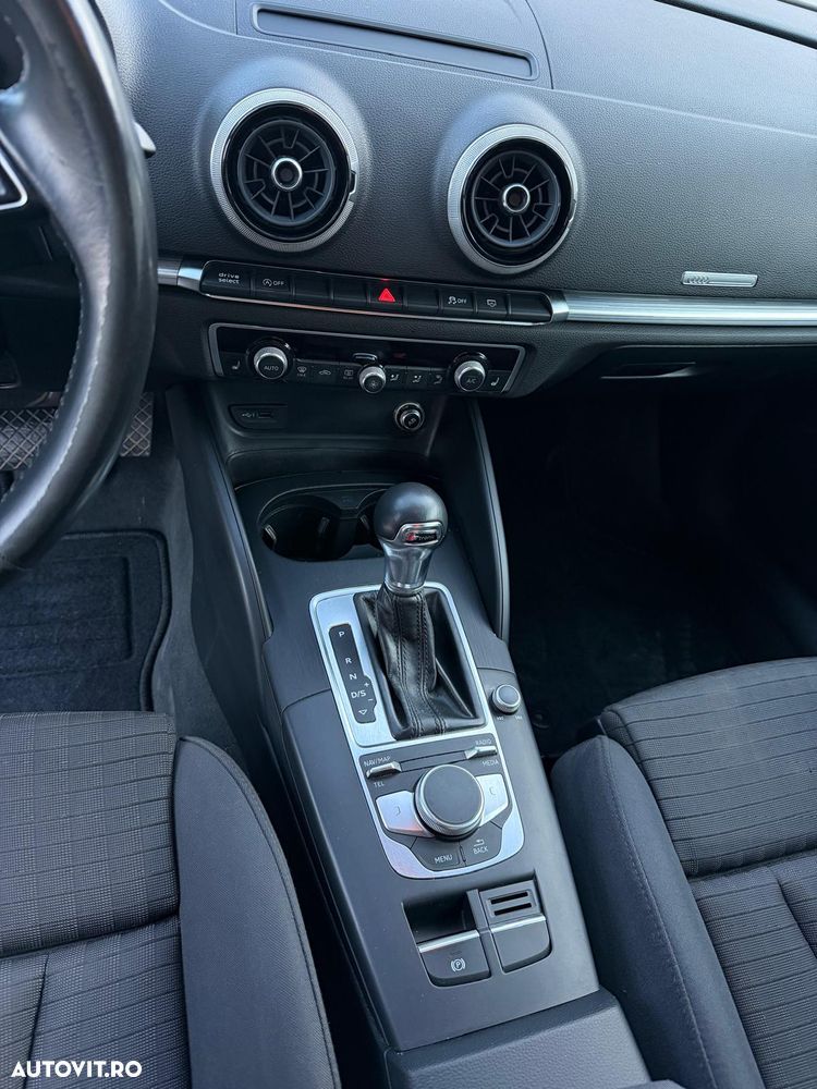 Audi A3 2.0 TDI S tronic Design - 4