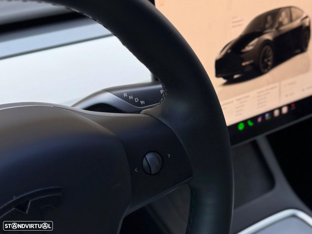 Tesla Model Y Long Range Tração Integral - 32