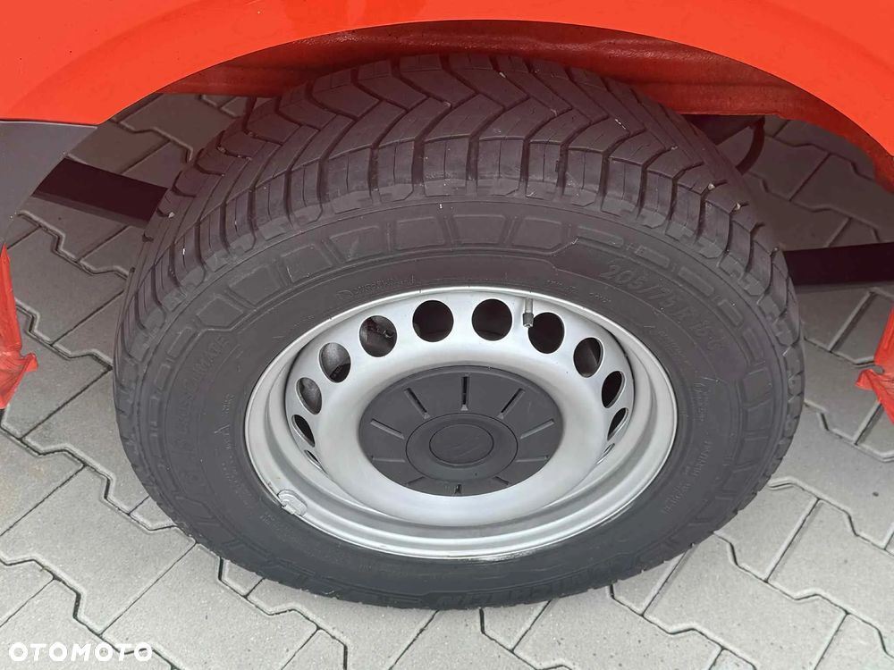 MAN TGE 3.140 FURGON L3H3 - 9