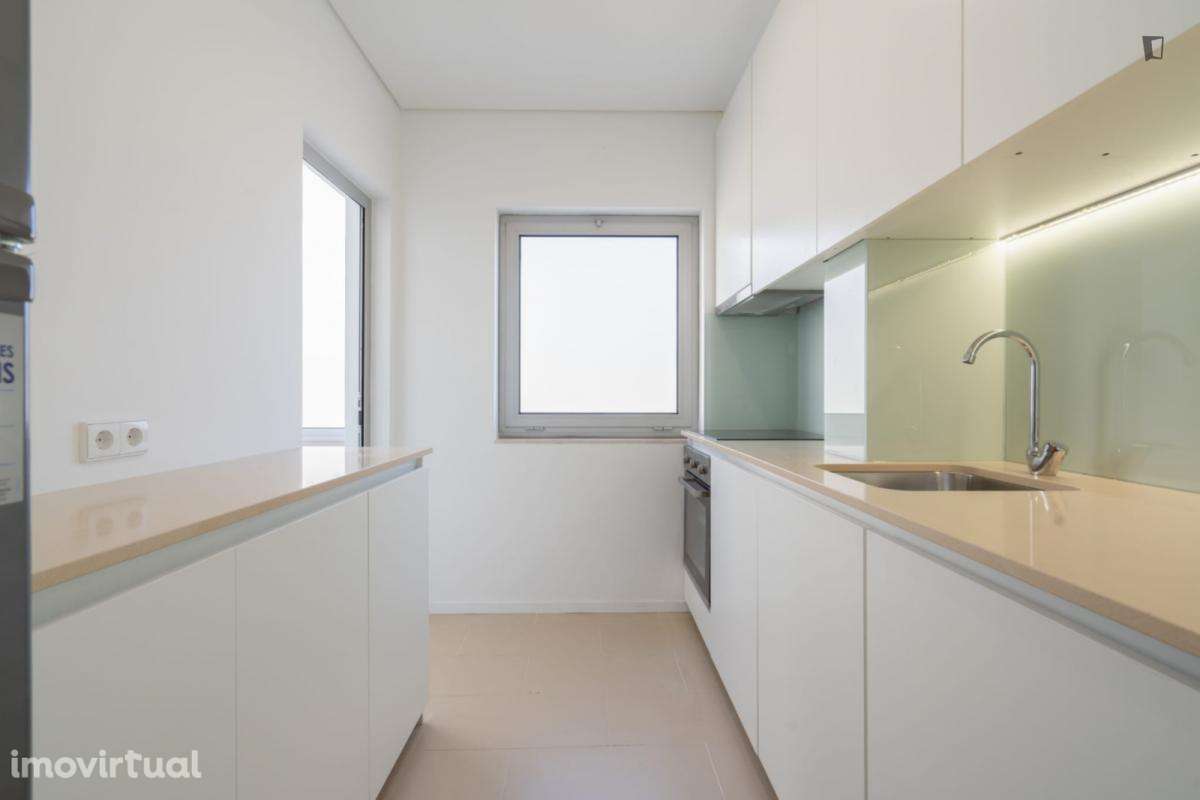 Apartamento com 2 quartos - localizado em Paranhos Porto - Grande imagem: 3/35