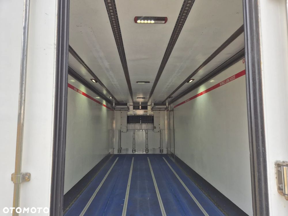 Mercedes-Benz Antos 1824 CARRIER VECTOR 1850 DRZWI + winda i 2x drzwi boczne / 8.35m / z Holandii / Axor man Tgm T1000-R THERMO King Supra 1850 1150 - 5
