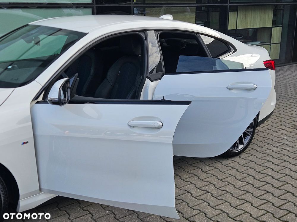 BMW Seria 2 218i M Sport - 24