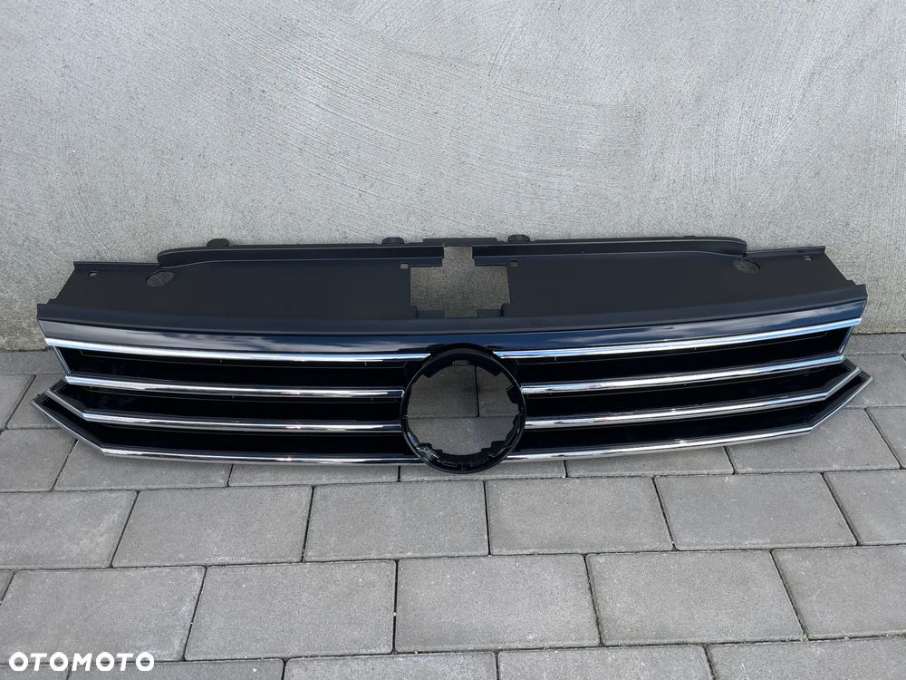 ATRAPA, GRIL VW PASSAT B8  2014-2019 - NOWA - 1