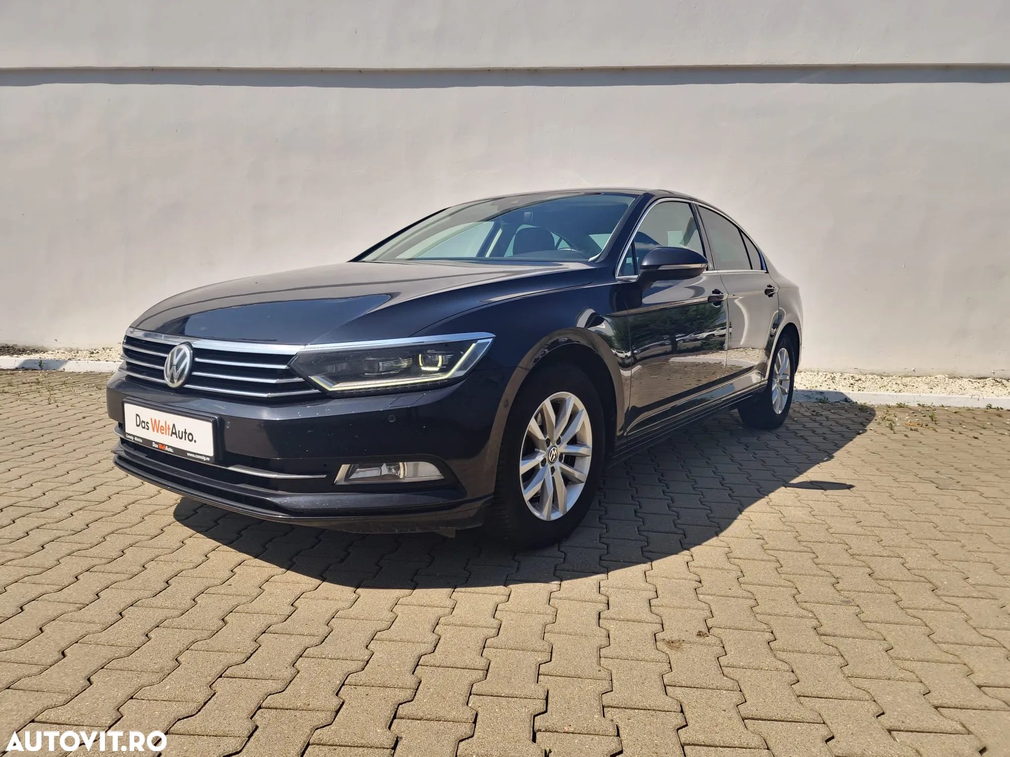 Volkswagen Passat 2.0 TDI DSG Highline - 1