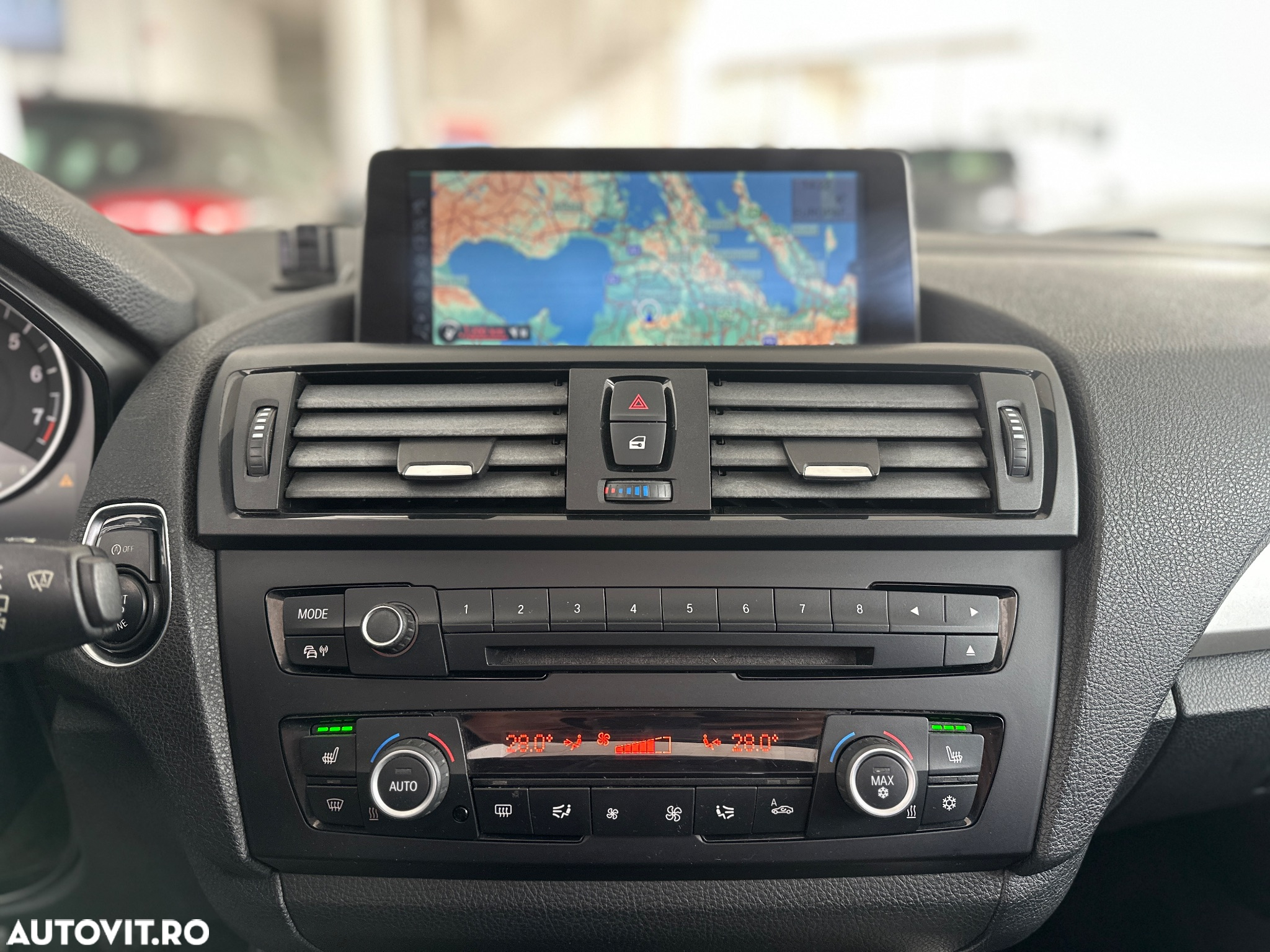 BMW Seria 1 118i - 5