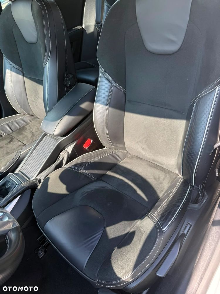 Volvo V40 T3 Drive-E R-Design Kinetic - 7