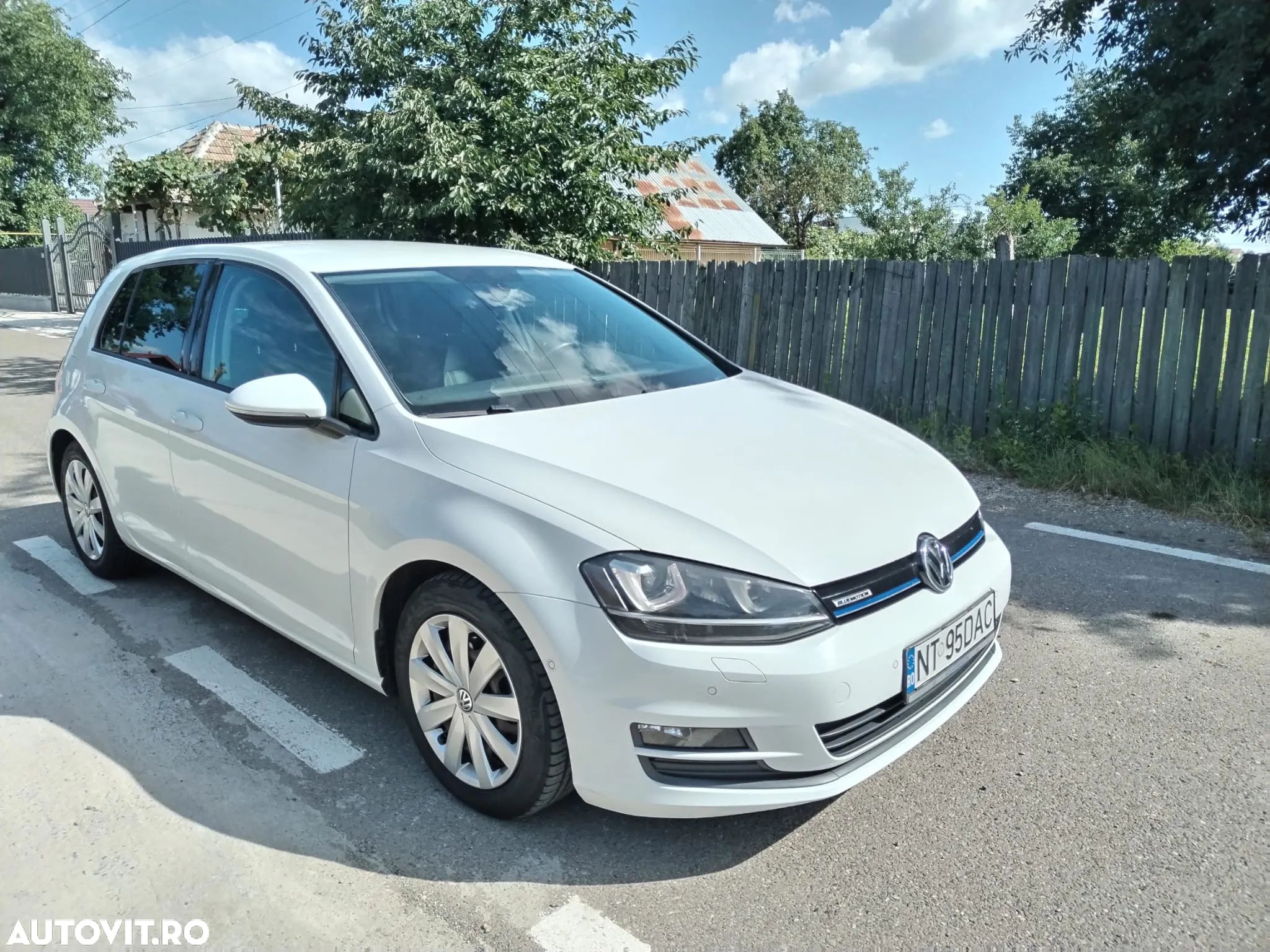 Volkswagen Golf 1.6 TDI BMT Comfortline - 1