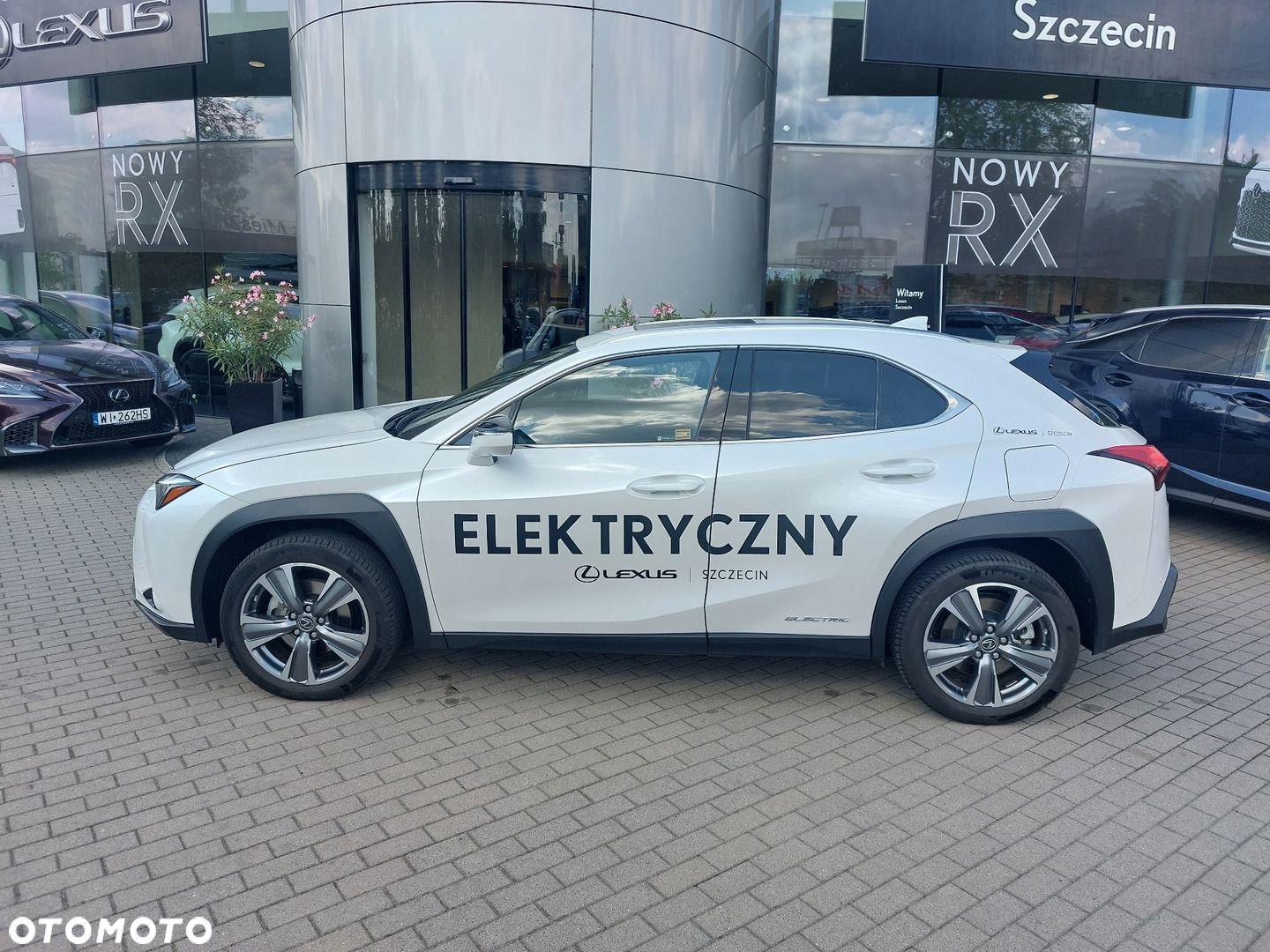Lexus UX - 2