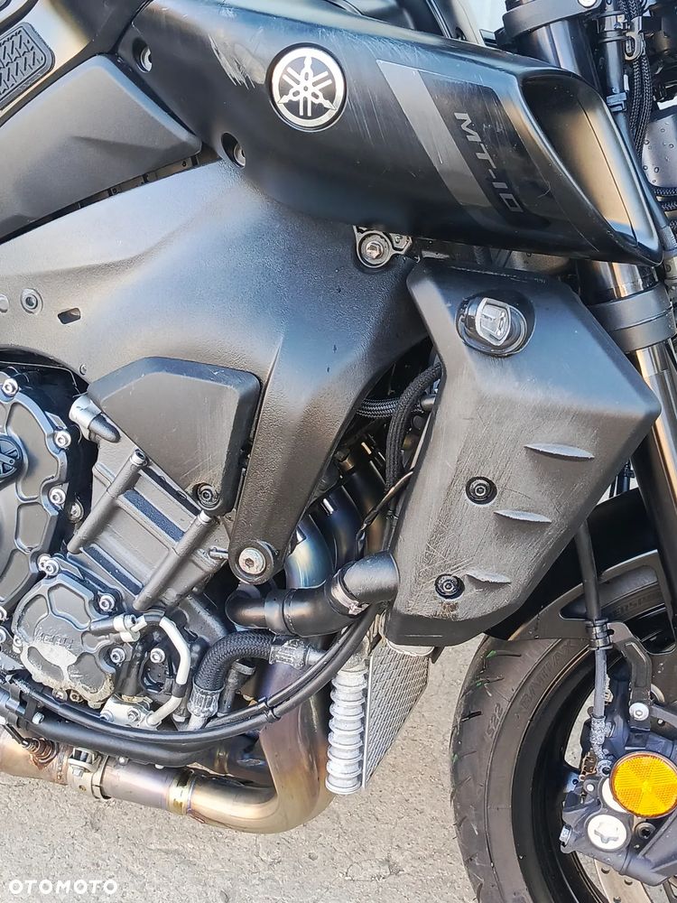 Yamaha MT - 17