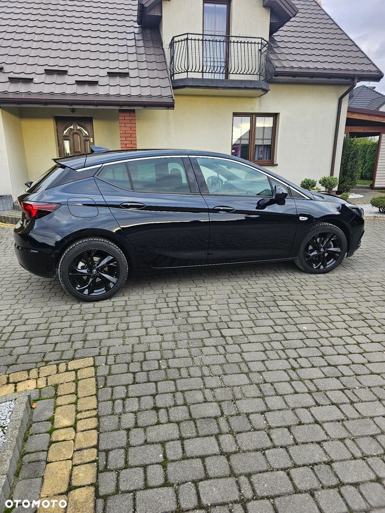 Opel Astra 1.4 T Dynamic S&S - 4