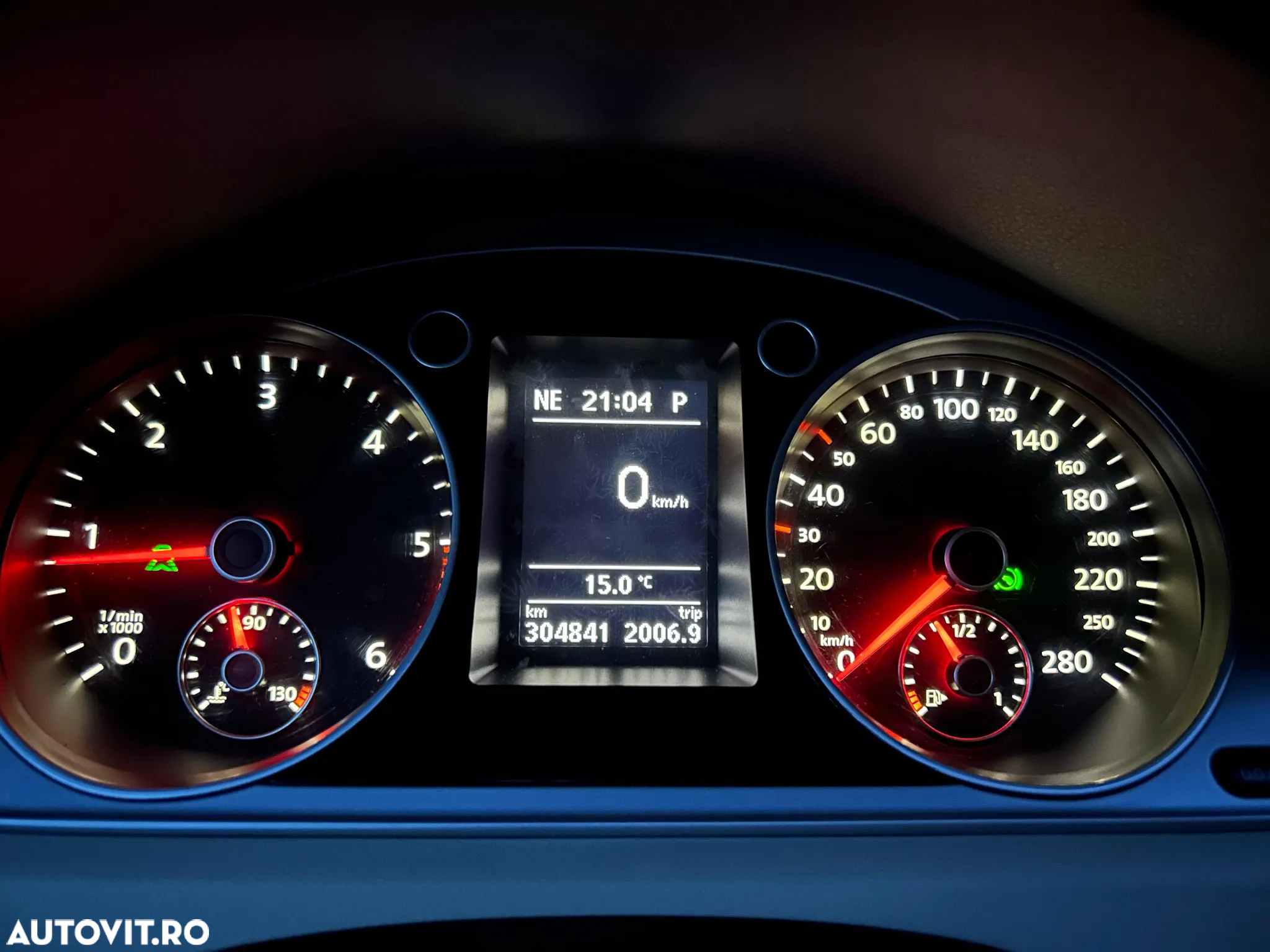 Volkswagen Passat CC 2.0 TDI DSG - 35