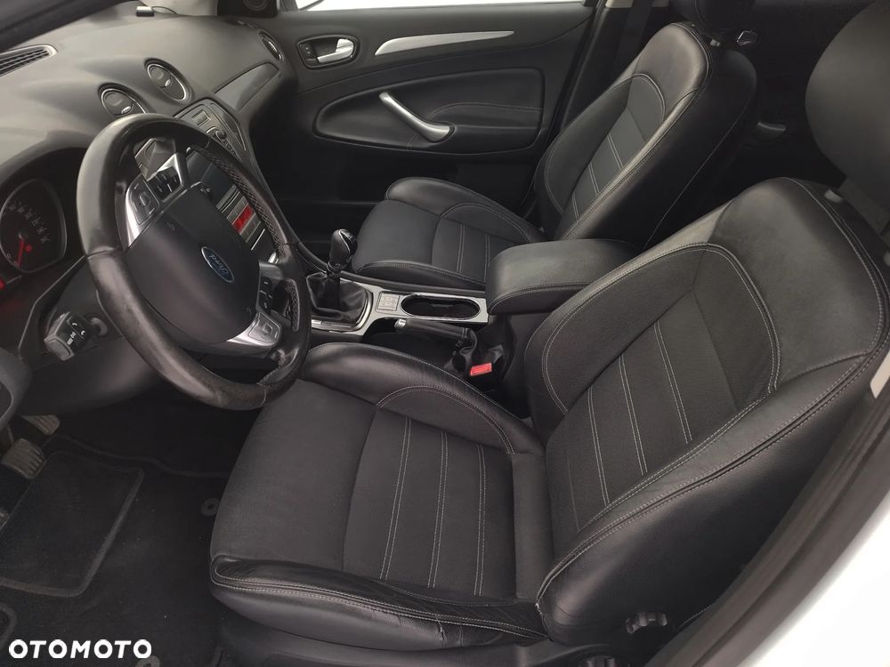 Ford Mondeo 2.0 Titanium - 16