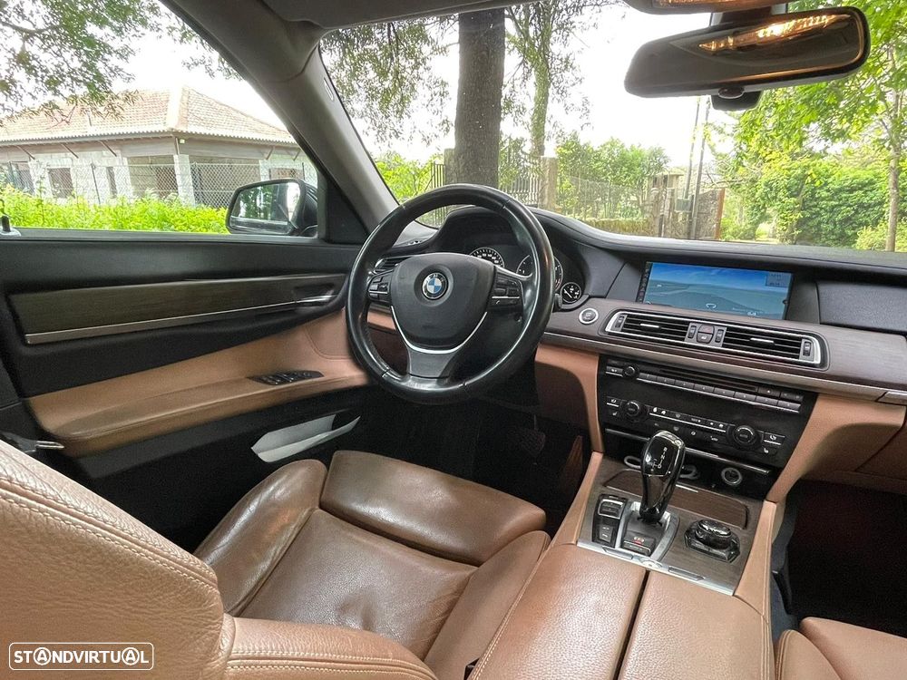 BMW 740 d - 15