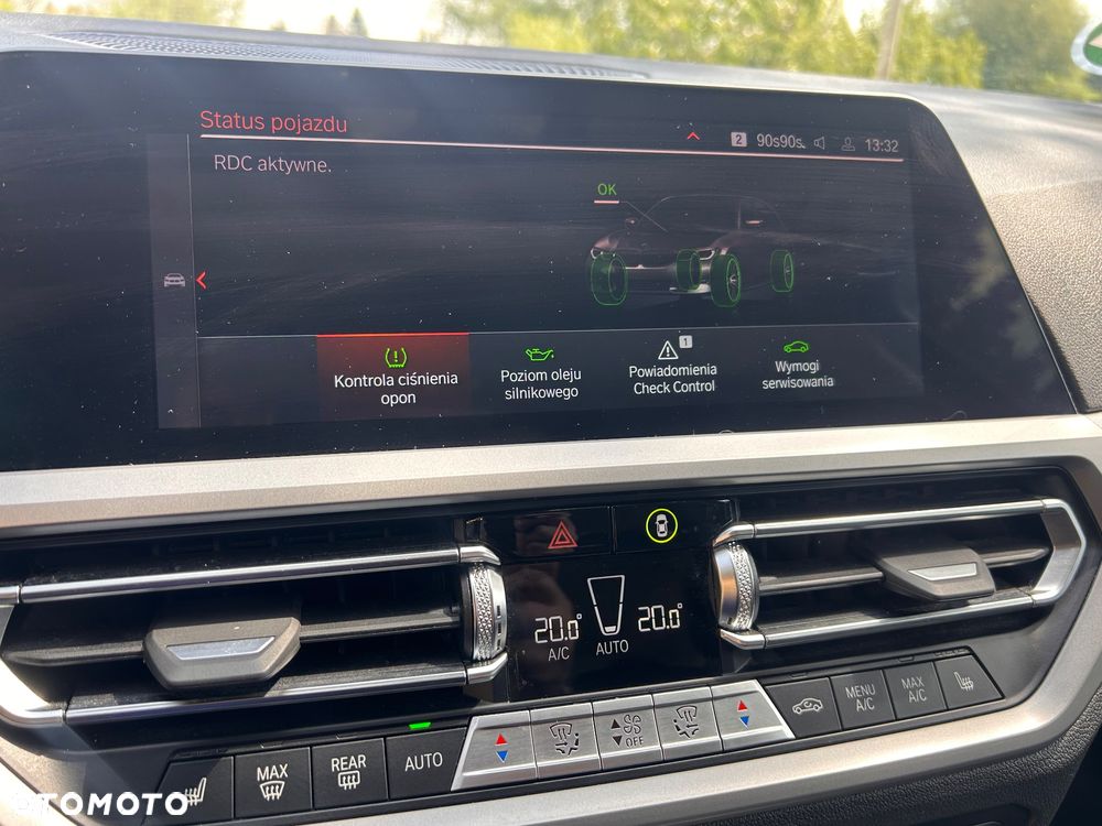 BMW Seria 3 318i Luxury Line sport - 16