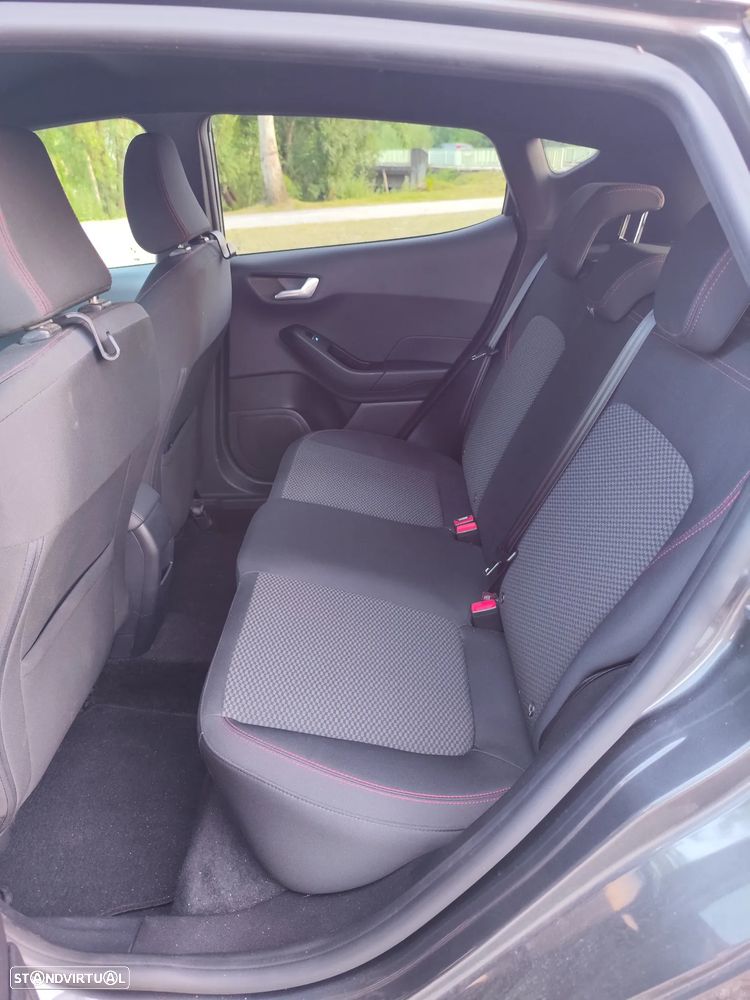 Ford Fiesta 1.0 EcoBoost MHEV ST-Line - 31