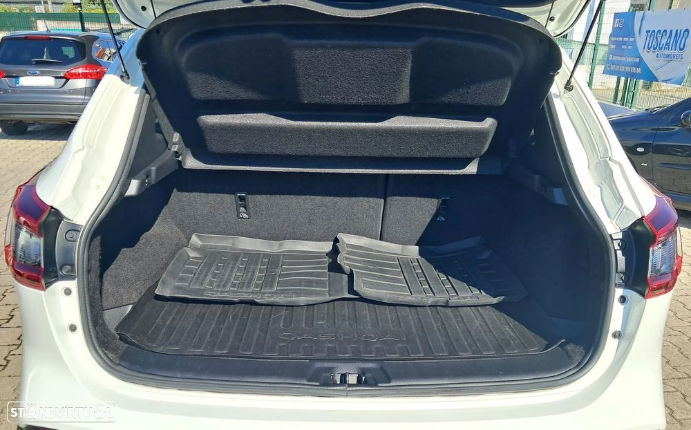Nissan Qashqai 1.5 dCi N-Connecta DCT - 15