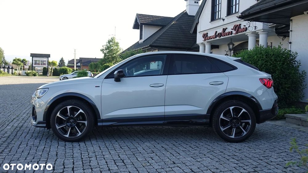 Audi Q3 Sportback - 11