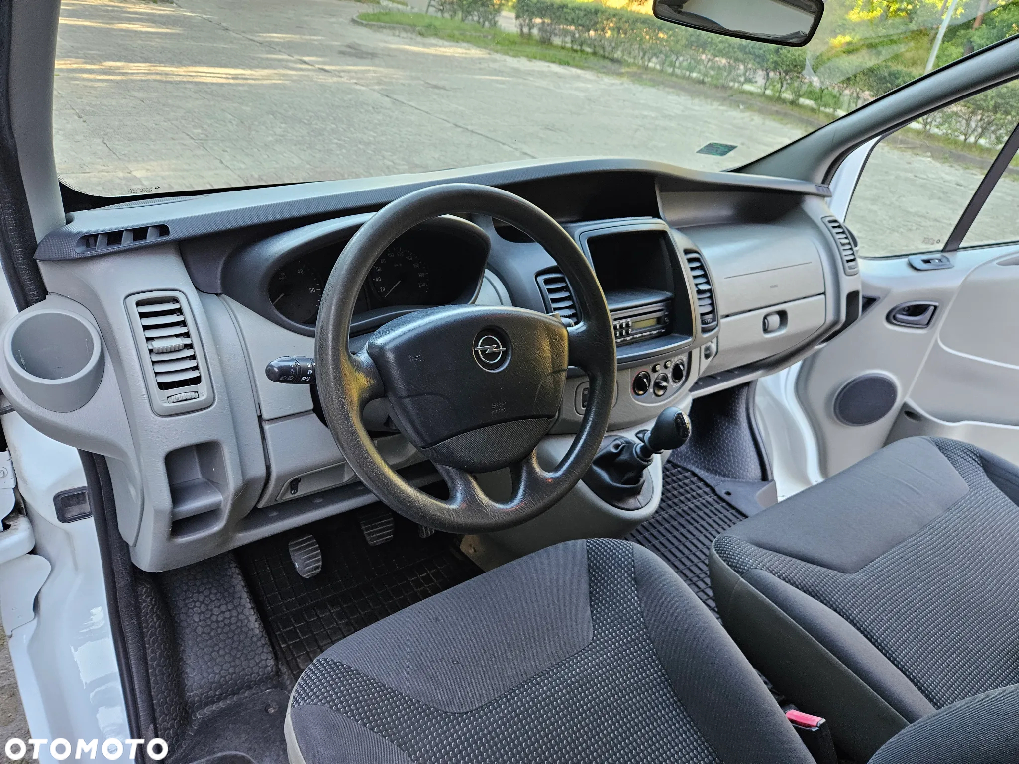 Opel Vivaro - 15