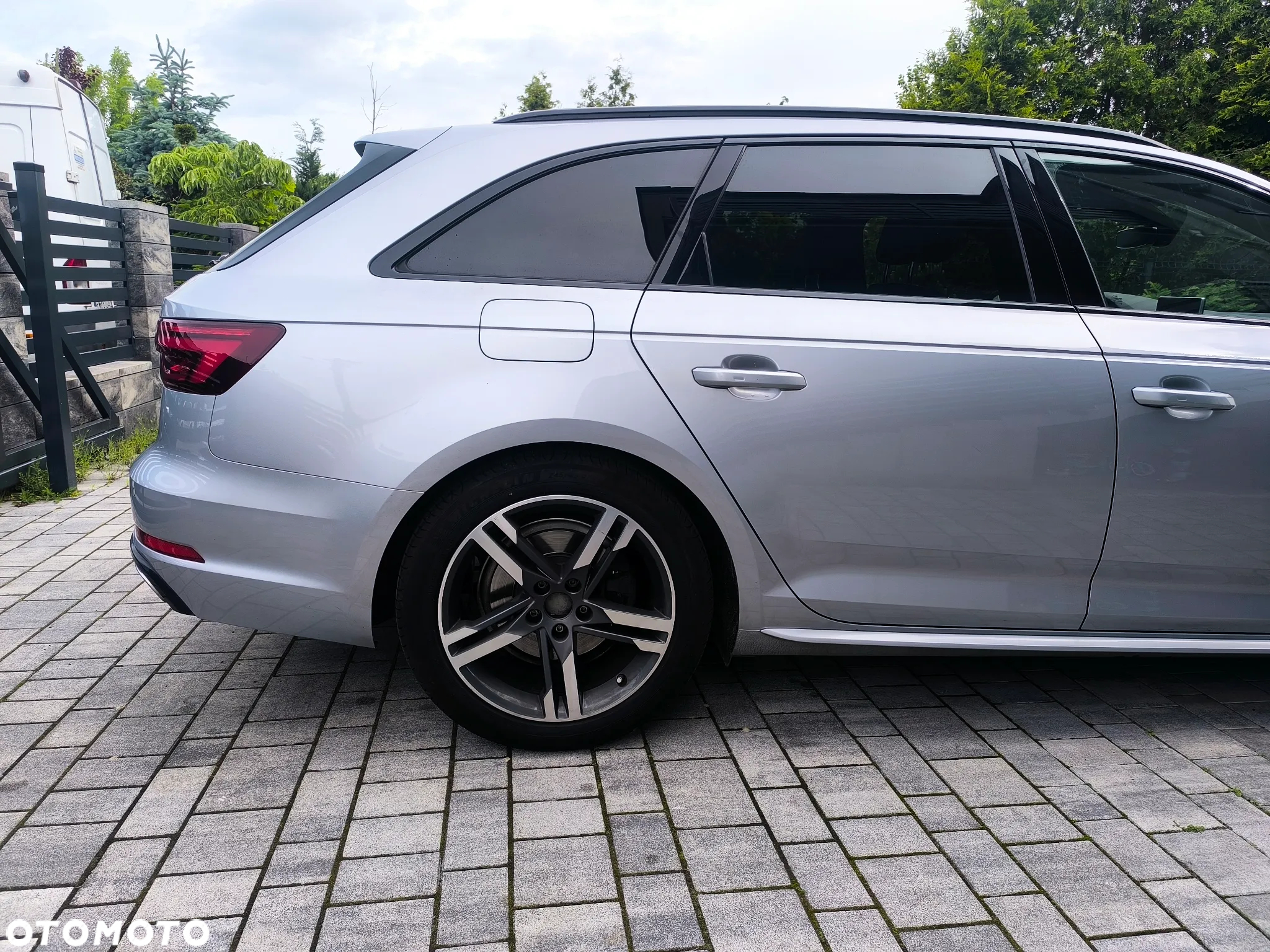 Audi A4 40 TDI S Line S tronic - 4