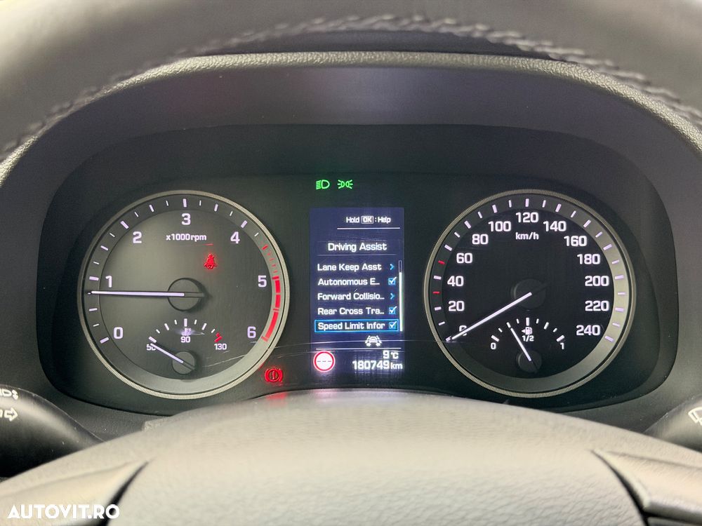 Hyundai Tucson 2.0 CRDI 4WD Passion Plus - 35