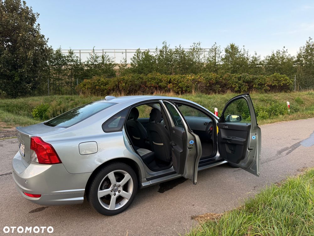 Volvo S40 2.0D R-Design Momentum - 11