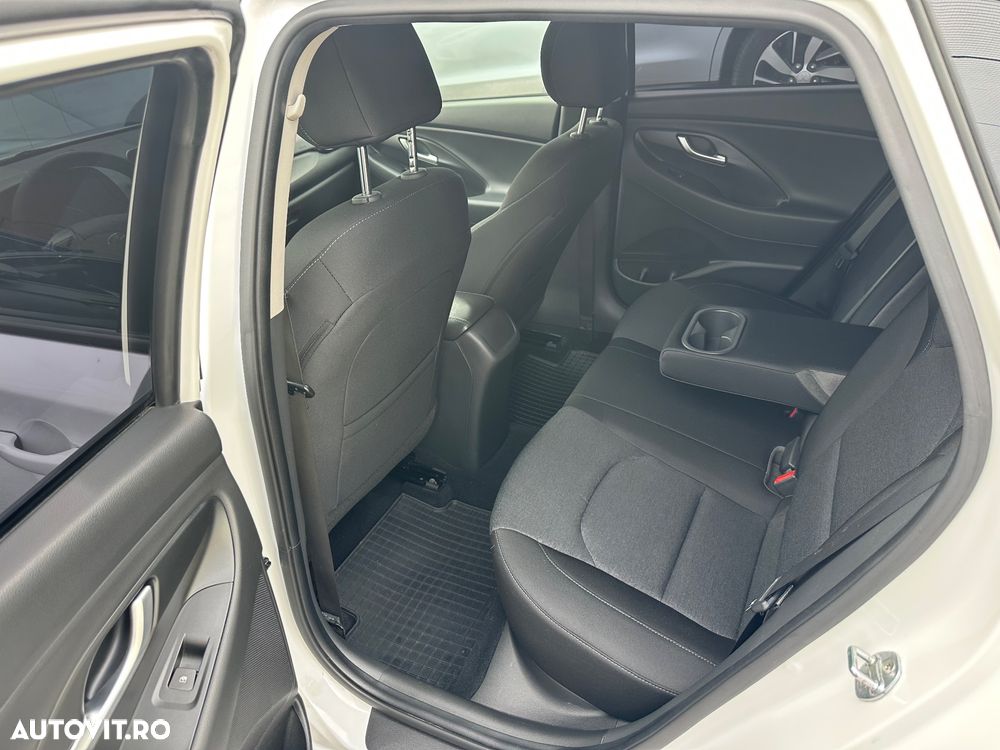 Hyundai i30 1.6 CRDI DCT Premium - 15