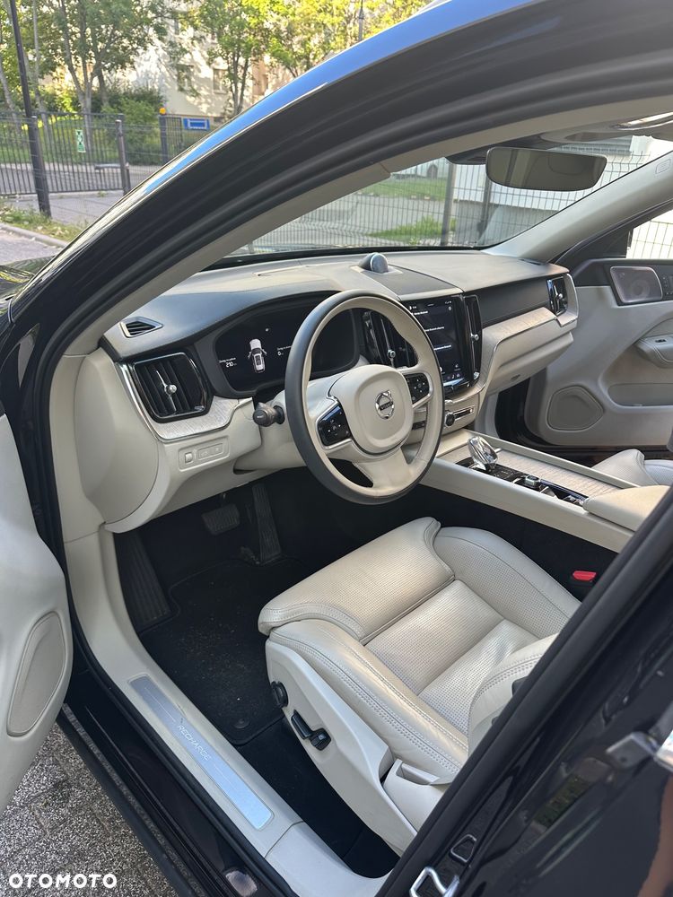 Volvo XC 60 T8 Plug-In Hybrid AWD Inscription - 23