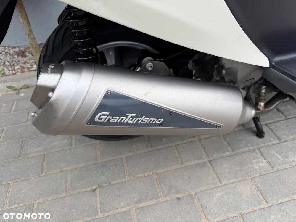 Suzuki Burgman - 13