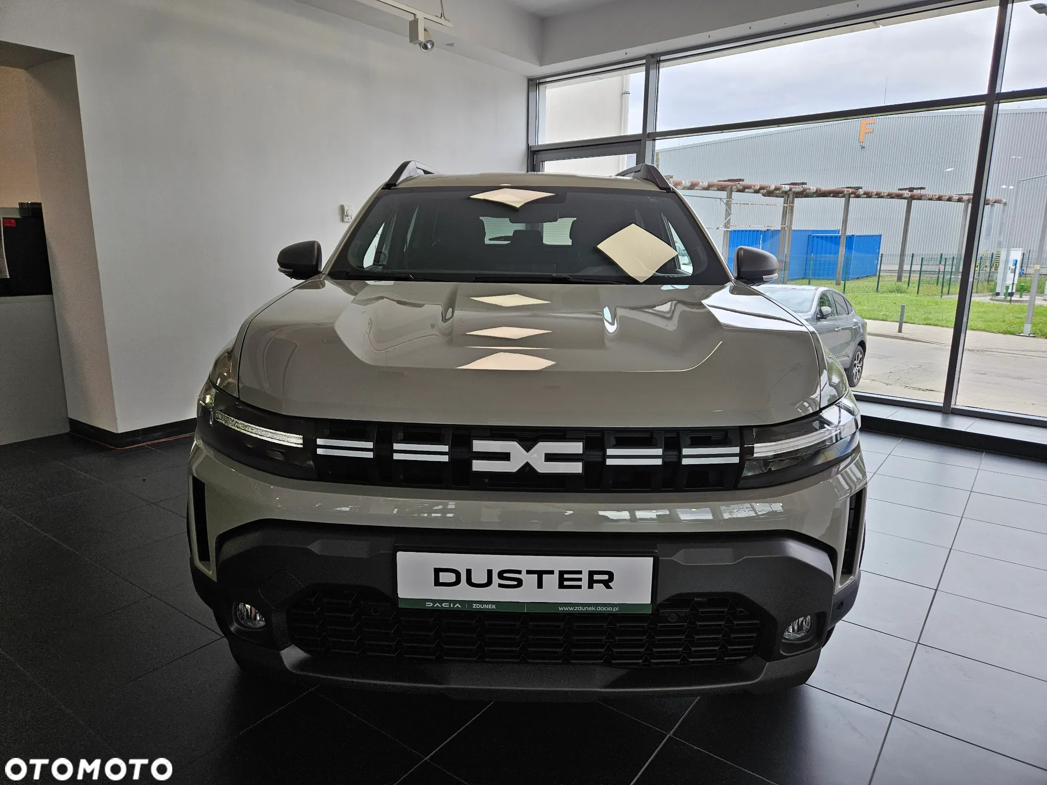 Dacia Duster 1.6 Full Hybrid 140 Journey MMT - 4