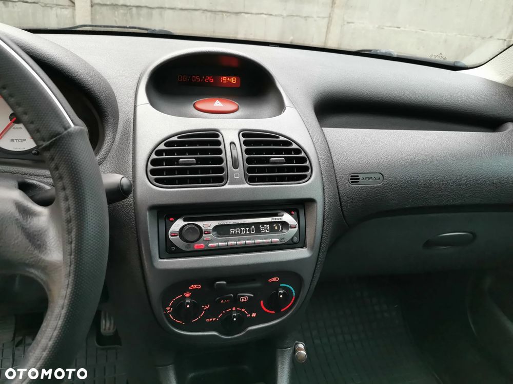 Peugeot 206 1.1 Mistral - 23