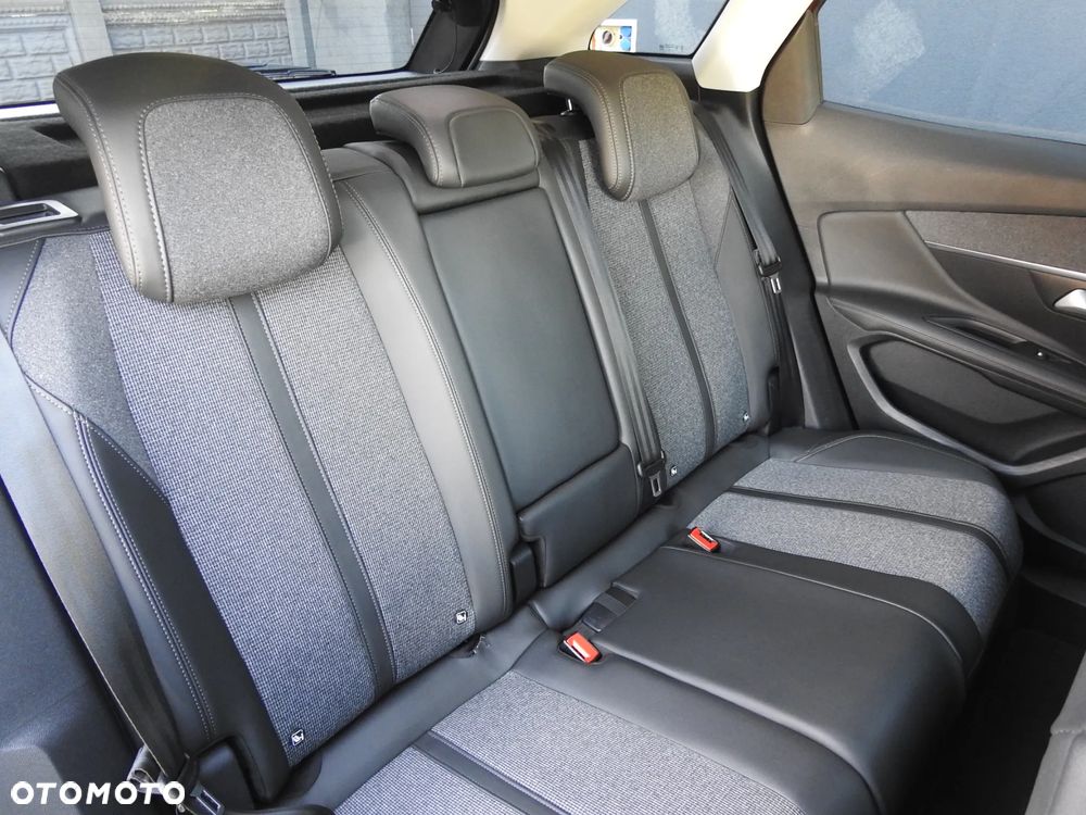 Peugeot 3008 1.5 BlueHDi Allure S&S EAT8 - 11