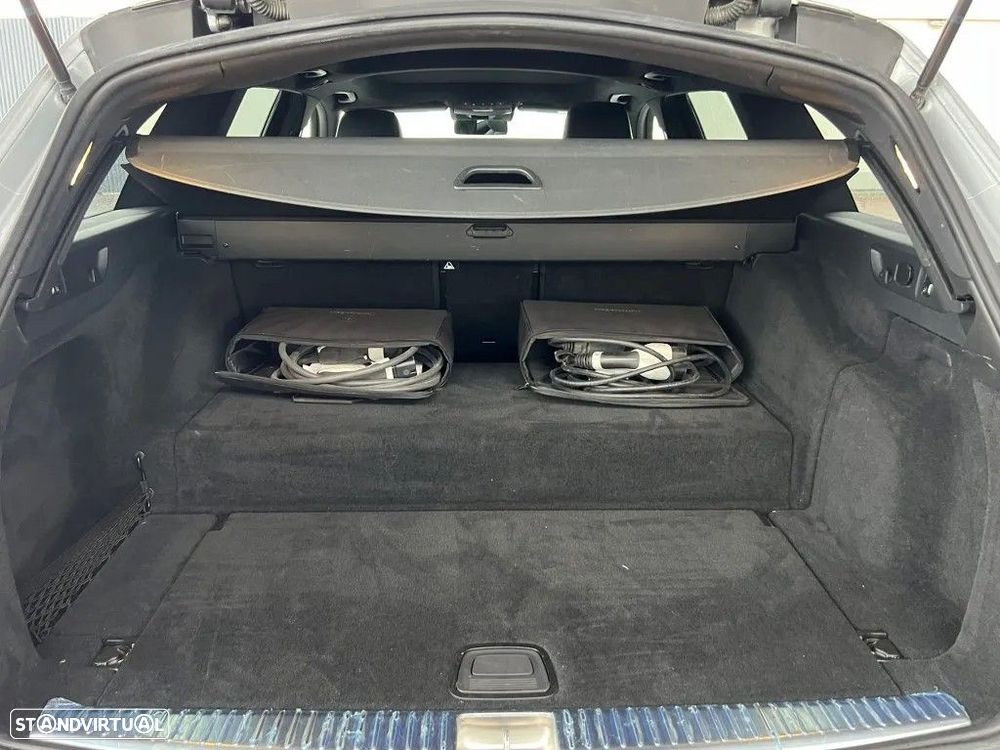 Mercedes-Benz E 300 de AMG Line - 26