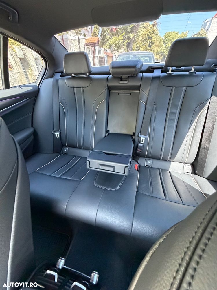BMW 5 Series 2022 — imagine 17