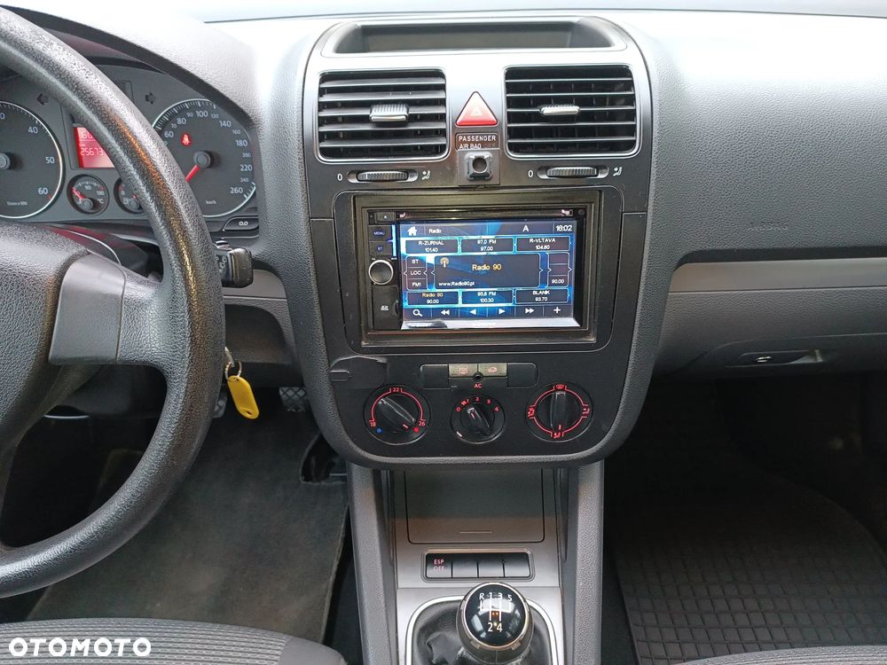 Volkswagen Golf - 8