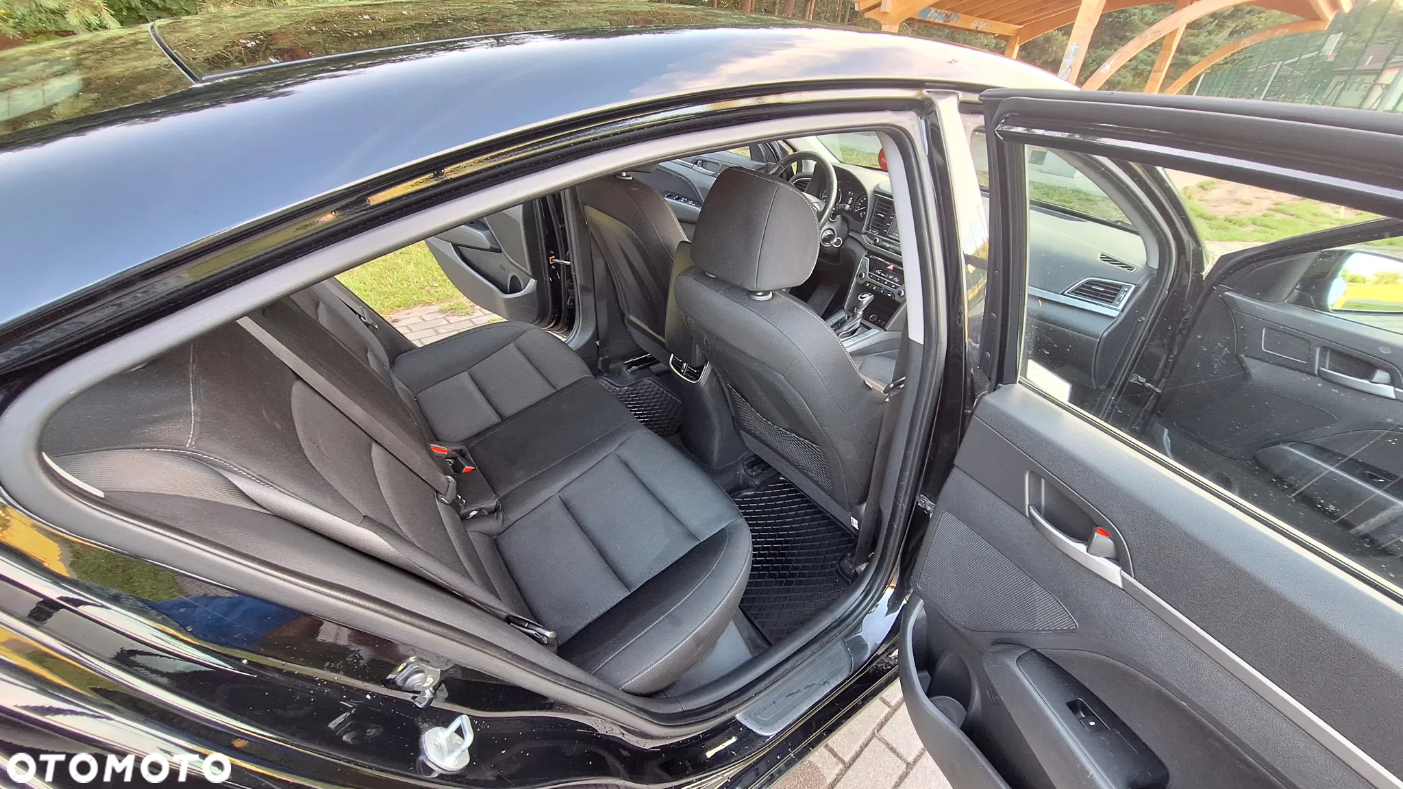 Hyundai Elantra - 7