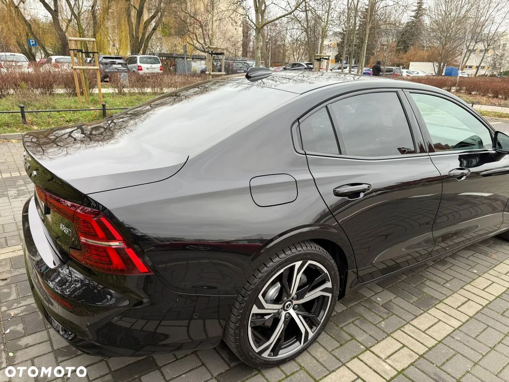 Volvo S60 B5 B AWD Plus Dark - 16