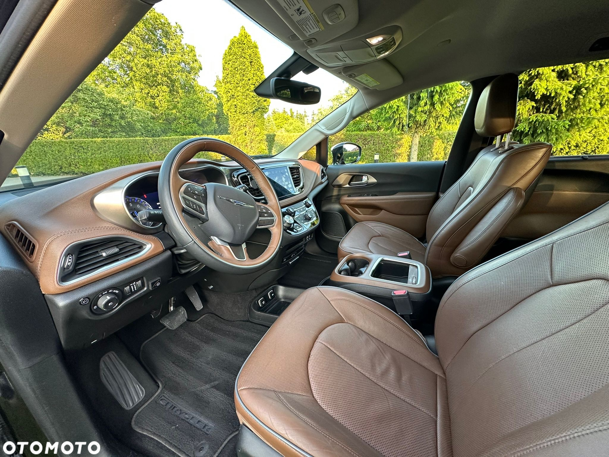 Chrysler Pacifica - 22