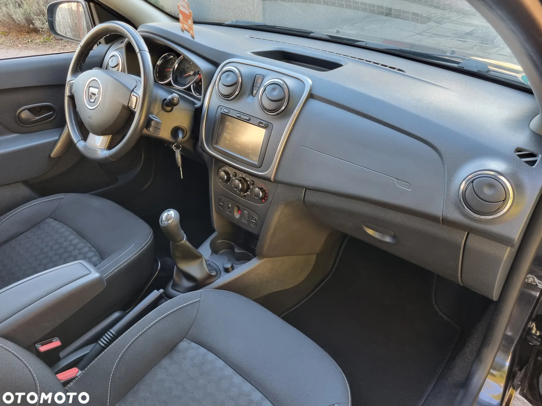 Dacia Sandero 0.9 TCe Laureate - 18