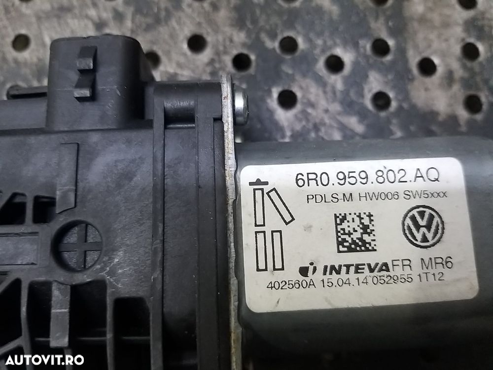 Motoras macara dreapta fata skoda fabia 2 5j 6r0959802aq - 2