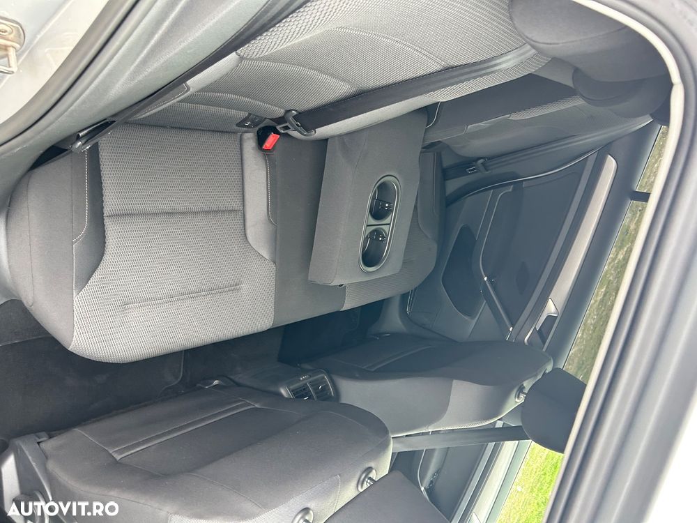 Volkswagen Golf 1.6 TDI DPF DSG BlueMotion Technology Comfortline - 14