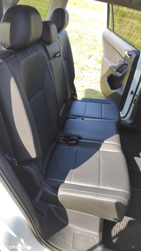 Volkswagen Tiguan Allspace - 16