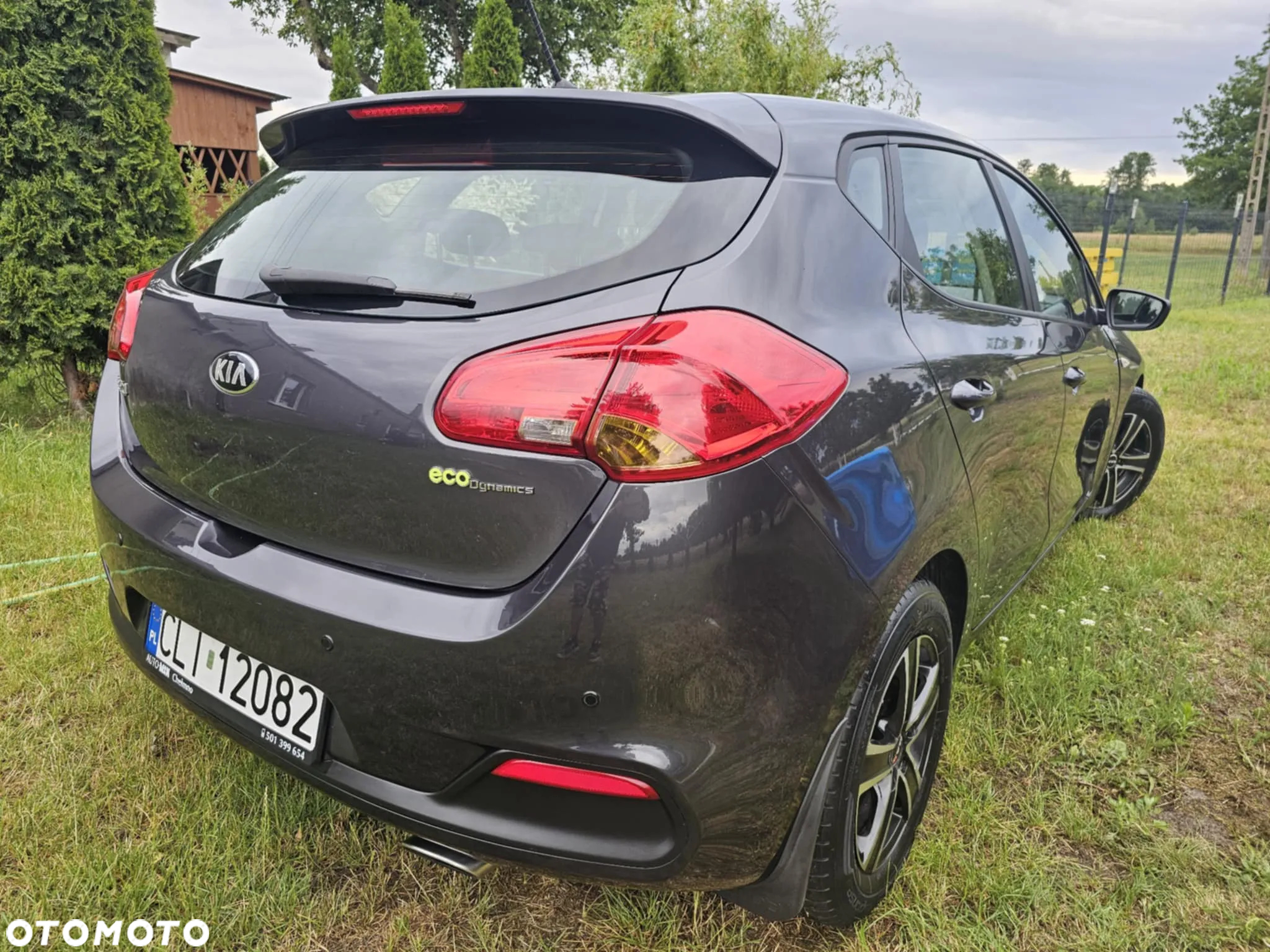Kia Ceed 1.6 CRDi 128 Dream Team Edition - 6