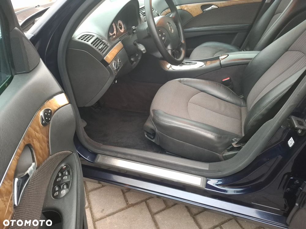 Mercedes-Benz Klasa E - 12